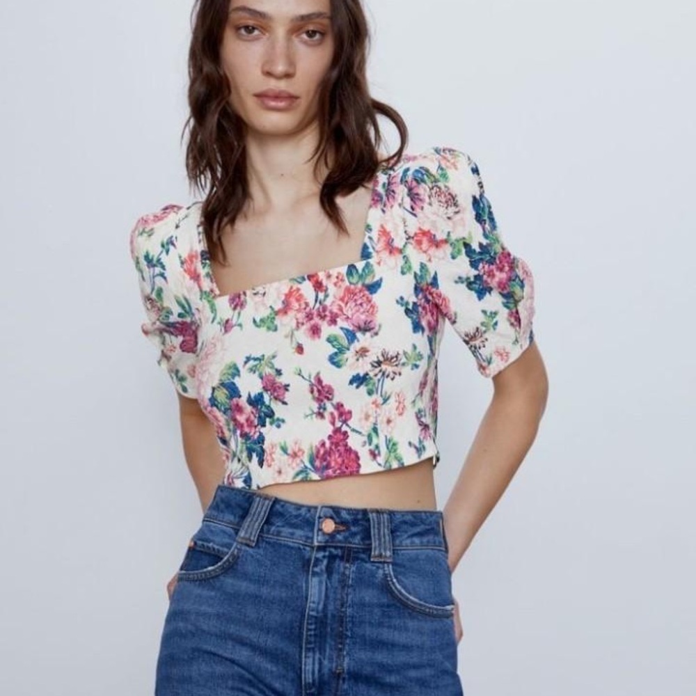 ZARA FLORAL SQUARE NECK PUFF SLEVES CROP TOP SIZE L NWT